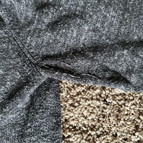 GAP turtleneck sweater gray pink snap neckline - Picture 8 of 10